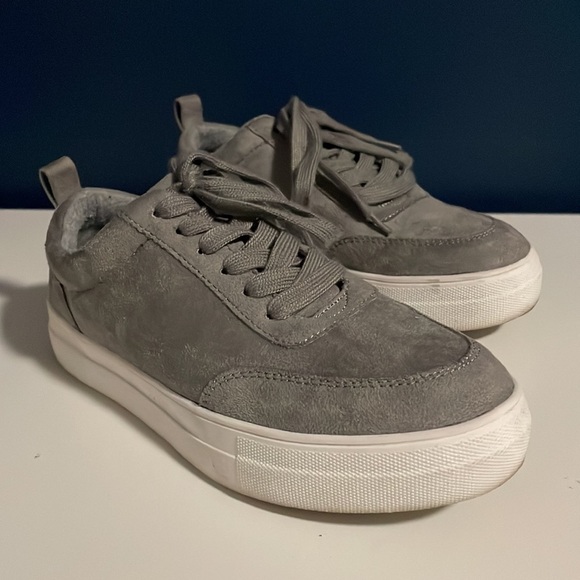 Unr8ed Gray Fashion Sneakers - Picture 2 of 10